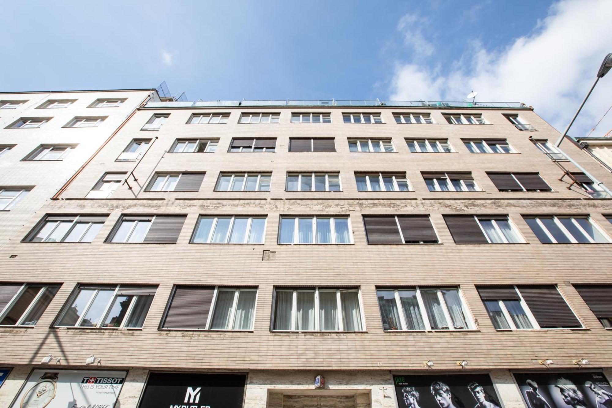 Jt's Opletalova Str. Прага